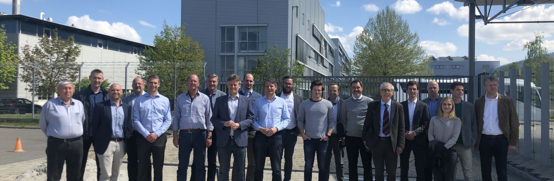 Holzcluster Reisegruppe bei AUDI in Györ