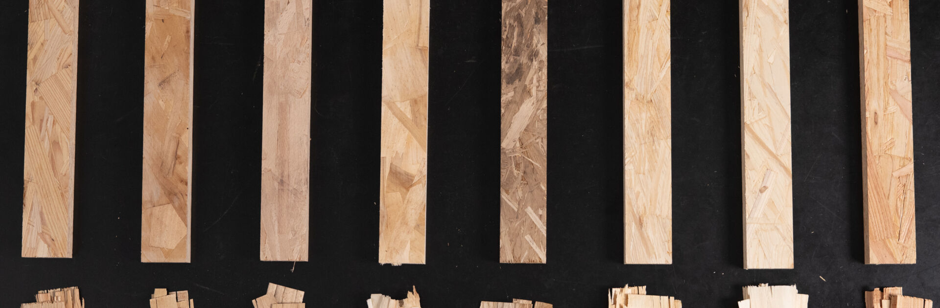 Ausschnitte aus UniStrand-Platten unterschiedlicher Holzarten